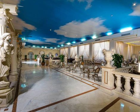 Titanic Palace-0