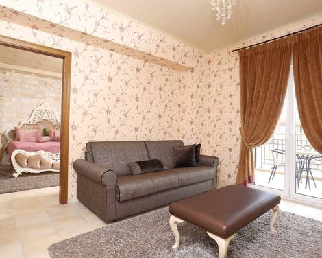 Achtis Hotel