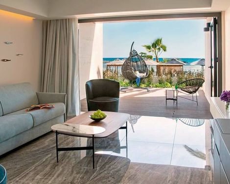 Mercure Larnaca Beach Resort