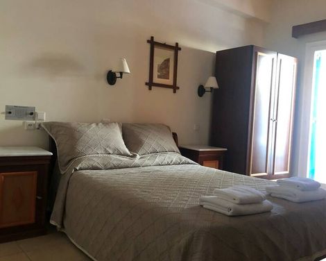 Karidis Hotel