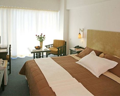 Navarria Hotel