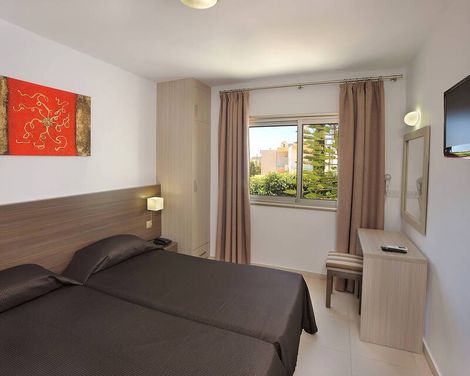 Petrosana Hotel Apts
