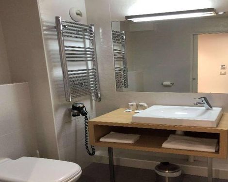 Hotel Kyriad Paris 18 - Porte de Clignancourt - Montmartre