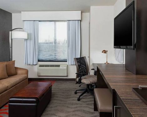 Fairfield Inn & Suites New York Staten Island