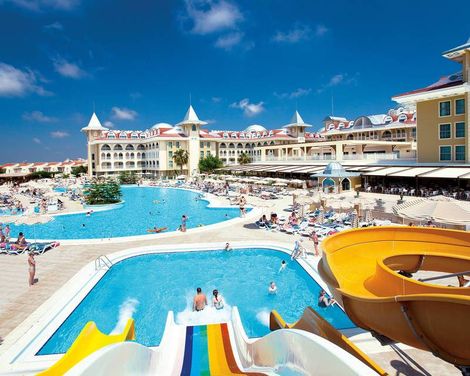 Side Star Resort