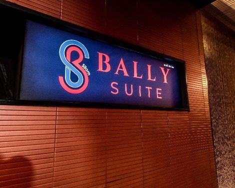 D Varee Diva Bally Silom