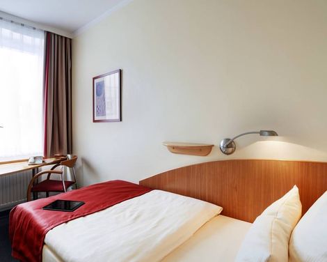 NOVUM Hotel Ambassador Hamburg-2