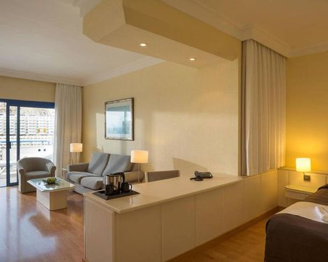 TUI Blue Suite Princess-3