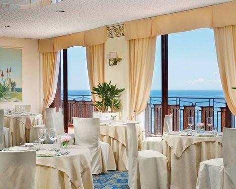 Unahotels Capotaormina-0