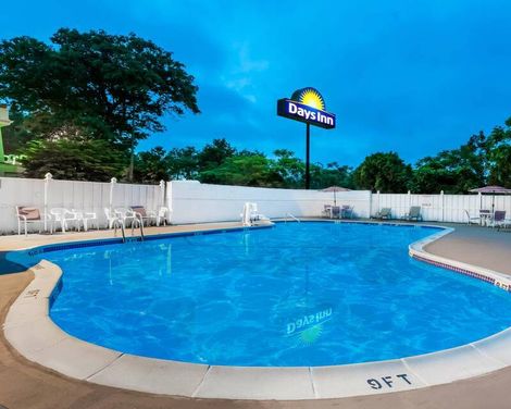 Days Inn by Wyndham London Stansted Airport-0