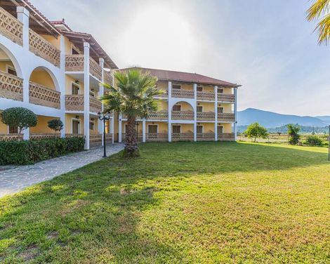 Elpida Hotel