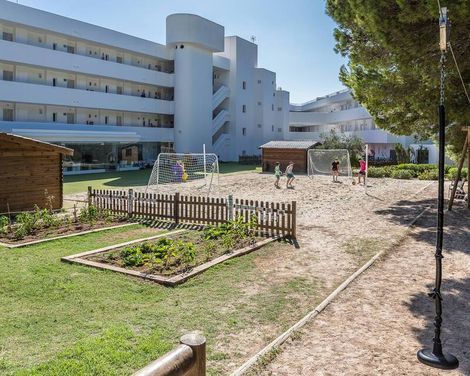 FERGUS Style Cala Blanca Suites