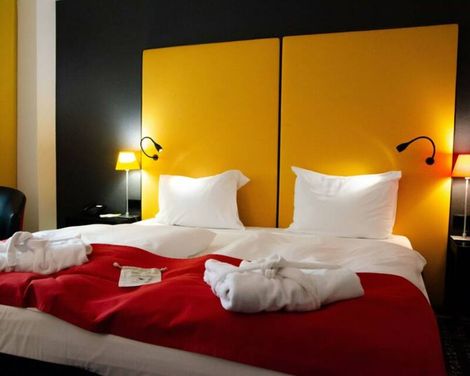 Vienna House Easy by Wyndham Airport Bucharest-2