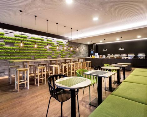 Neat Hotel Avenida