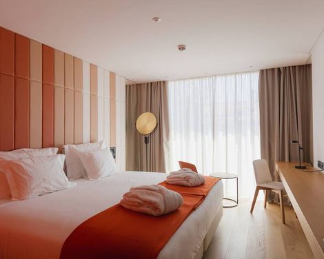 Lumen Hotel & The Lisbon Light Show