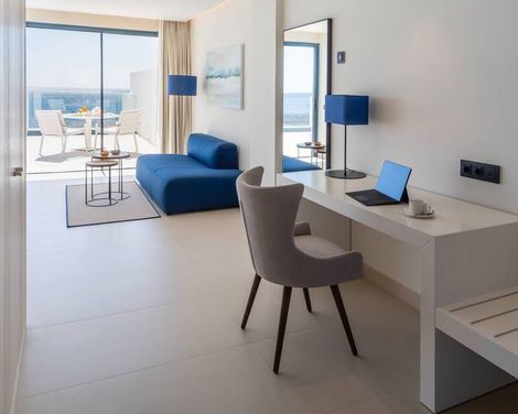 Royal Marina Suites Boutique Hotel