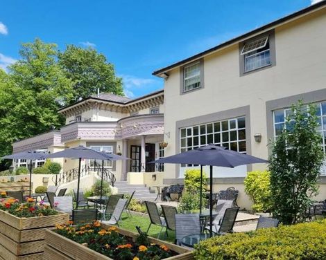 Reigate Manor-2