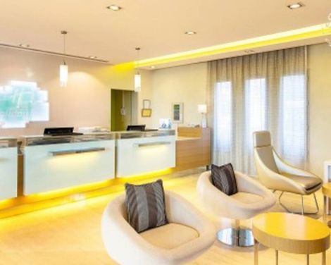 Holiday Inn Muscat Al Seeb-3