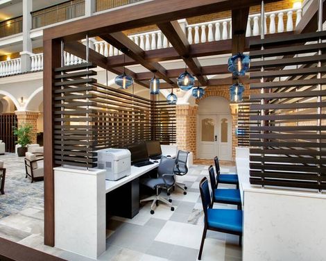 Embassy Suites by Hilton Orlando International Drive Convention Center-3