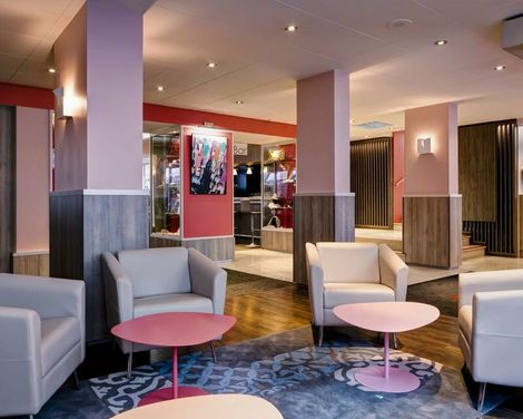 Hotel Chromatics by HappyCulture