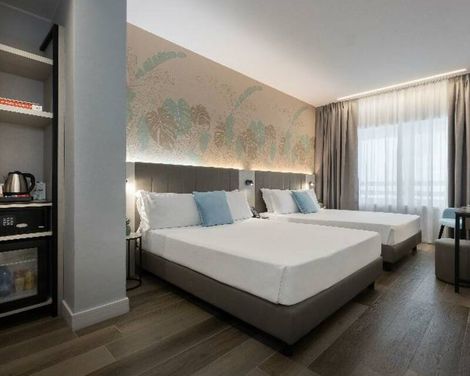 IH Hotels Milano Central-3