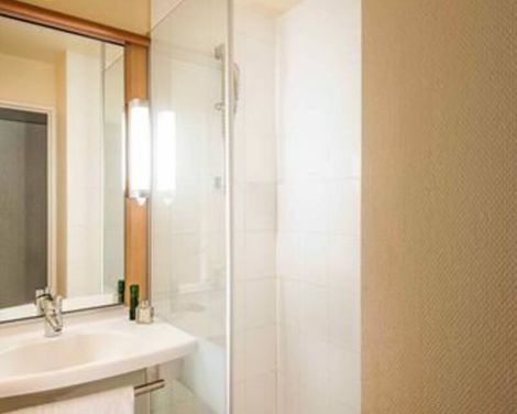 Hôtel ibis Paris Gare du Nord la Fayette 10ème-1