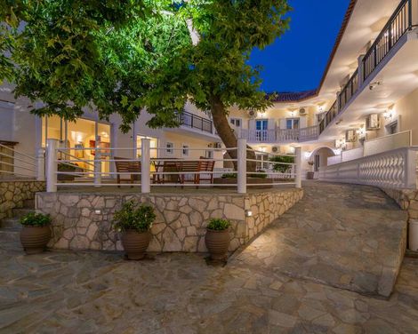 Dimitra Aparthotel