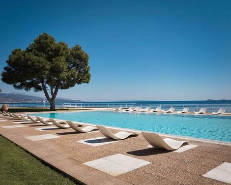 Kalamaki Beach Resort