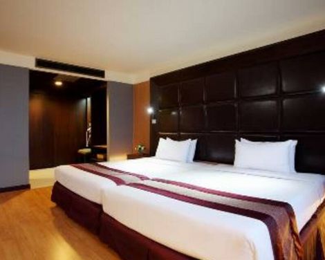 The Twin Towers Hotel-1