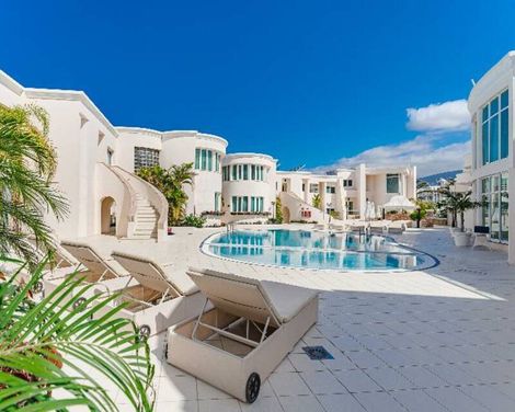 Flamingo Suites