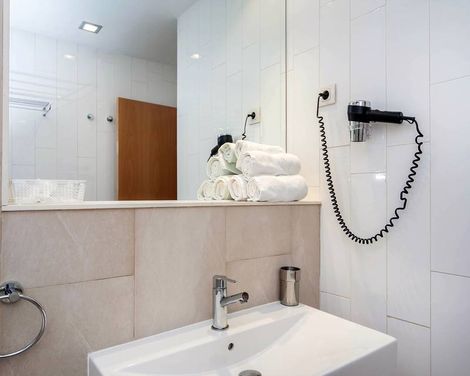 MH Apartments Sant Pau-2