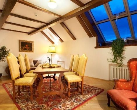 Charles Bridge Palace-2