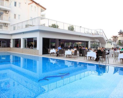 Catty Cats Garden Hotel