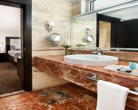 Crowne Plaza Santa Domingo-0