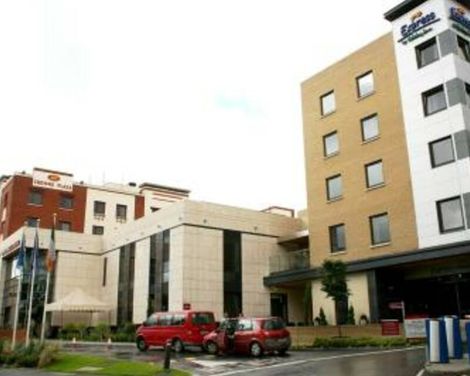 Holiday Inn Express Dublin Airport-3