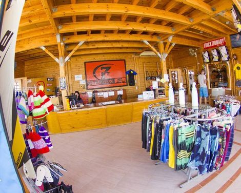 The Breakers Diving & Surfing Lodge