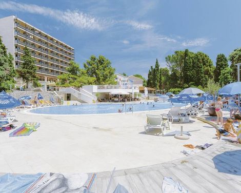 Dražica Hotel Resort-0