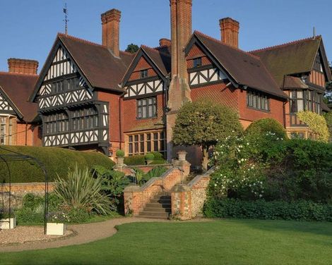 Best Western Plus Grim’s Dyke Hotel