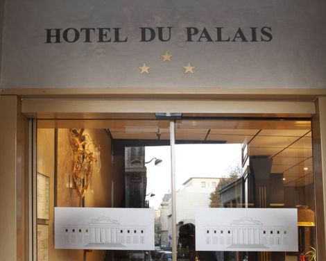 Adonis Marseille Vieux-Port Hotel du Palais-1
