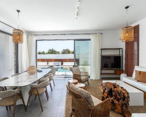 Chris Le Mare Gold Luxury Villa