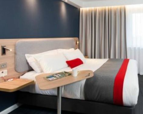 Holiday Inn Express Edinburgh - Leith Waterfront-0