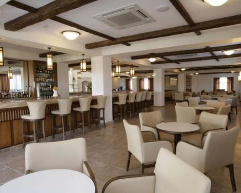 Avanti Holiday Village