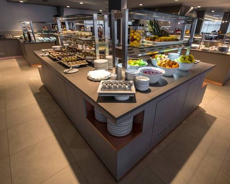 Arena Hotel Holiday