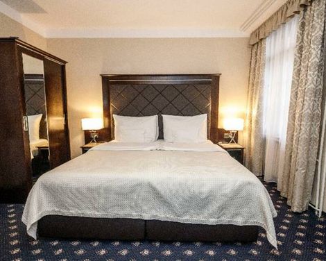 Pytloun Old Armoury Hotel Prague-0