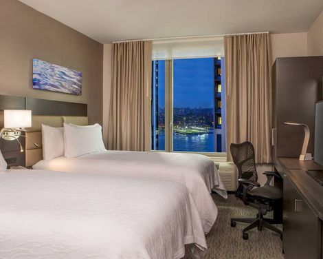 DoubleTree by Hilton New York Downtown
