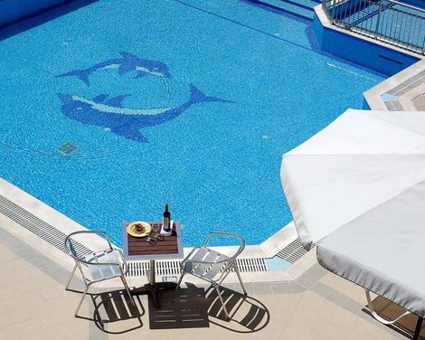 Stratos Hotel