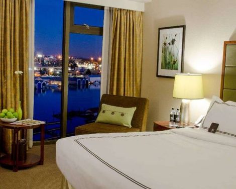 Radisson Blu Vancouver Airport Hotel & Marina-0