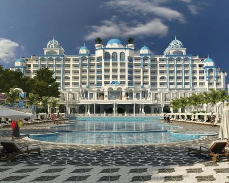 Rubi Platinum Spa Resort & Suites