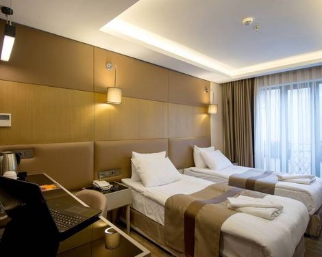 GK Regency Suites