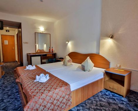 Hotel Kamchia Park-3